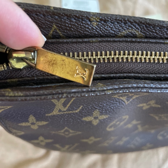 Louis Vuitton Looping MM - Picture 12 of 12